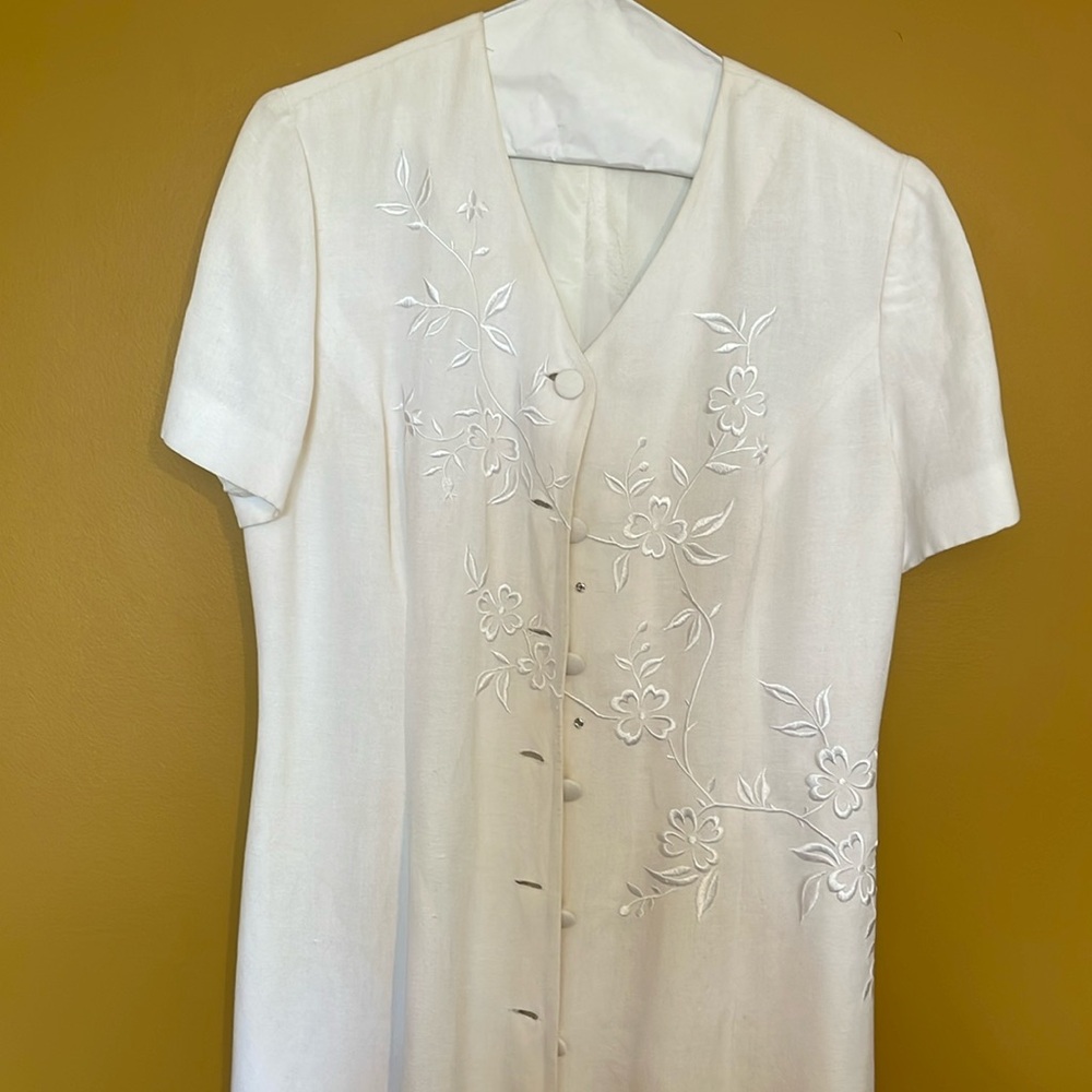 Maggy London white dress